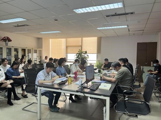 正在上传... 361306940535496c327f734f63571c19.jpg