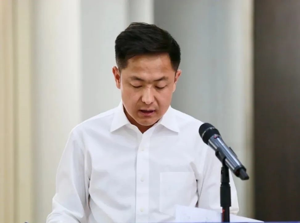 正在上传... b52a2a147a9aaf6799cb53c14beec33d.jpg